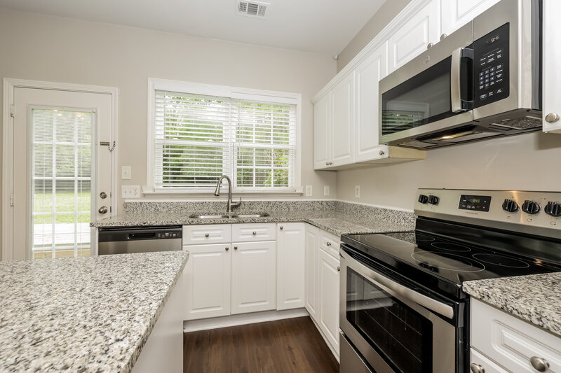 2,770/Mo, 2214 Cardiff Ln Mt Juliet, TN 37122 Kitchen View 2