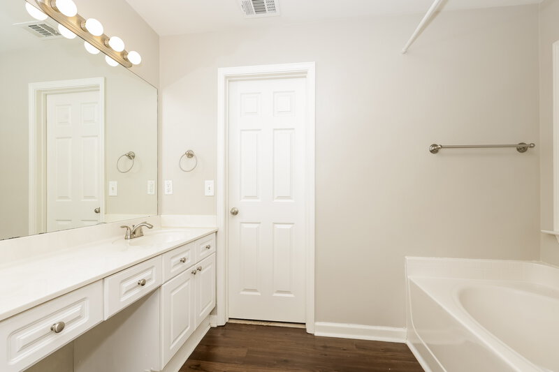 2,770/Mo, 2214 Cardiff Ln Mt Juliet, TN 37122 Main Bathroom View