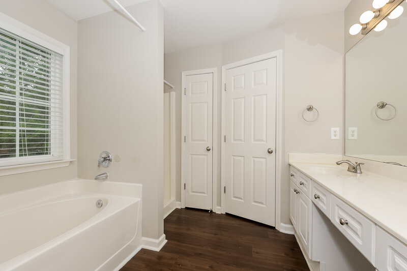 2,770/Mo, 2214 Cardiff Ln Mt Juliet, TN 37122 Main Bathroom View 2