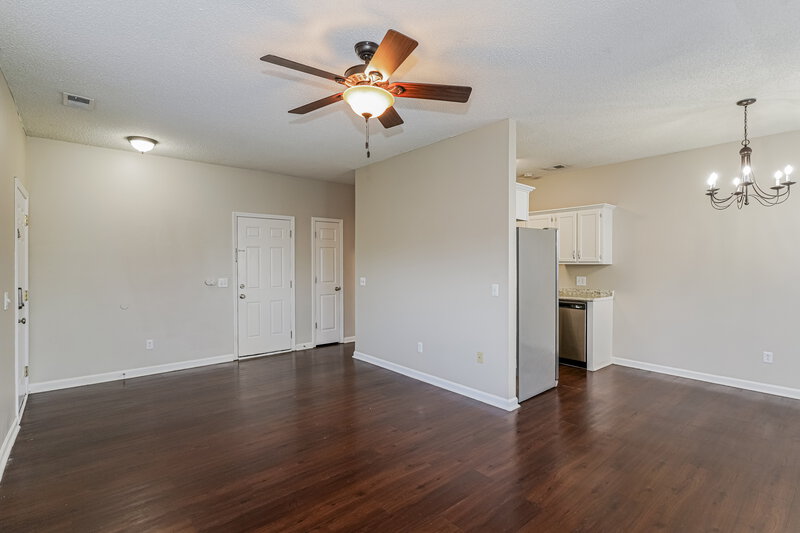 1,775/Mo, 306 Hank Aaron Cv La Vergne, TN 37086 Living Room View