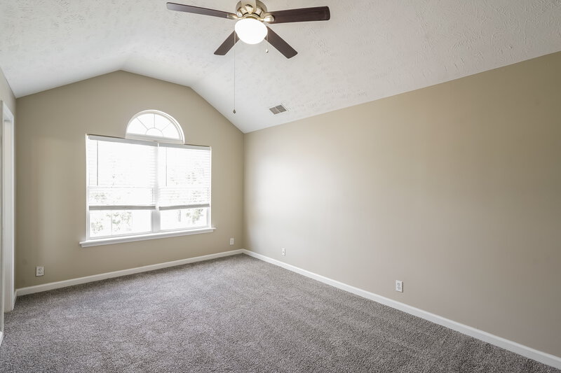 2,000/Mo, 3076 Ace Wintermeyer Dr La Vergne, TN 37086 Main Bedroom View