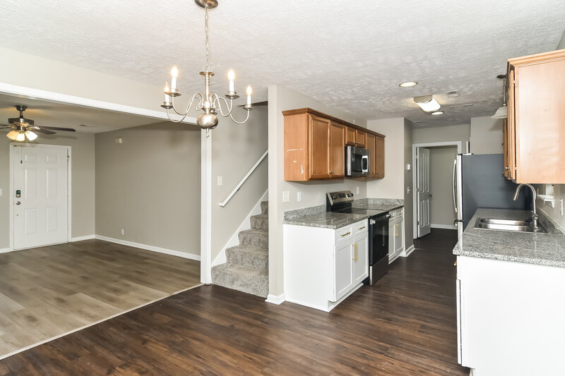 1,990/Mo, 315 Slippery Rock Dr Murfreesboro, TN 37129 Dining Room View 2