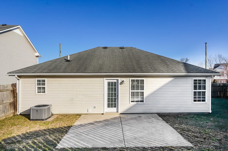 1,895/Mo, 8009 Maggie Ct Antioch, TN 37013 Rear View