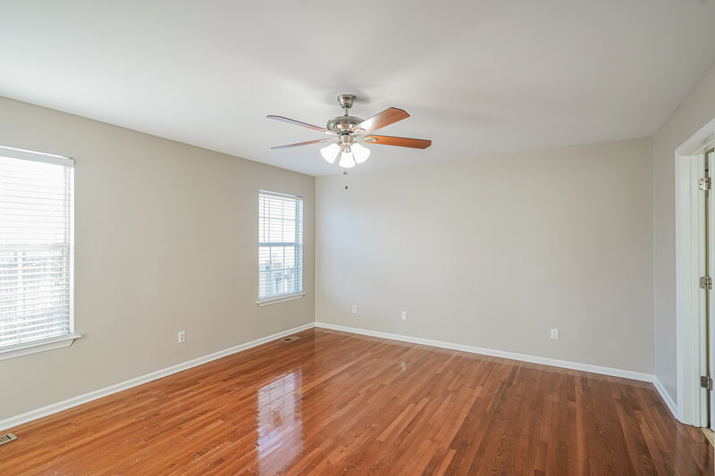 2,635/Mo, 126 Sumner Meadows Ln Hendersonville, TN 37075 Main Bedroom View 2