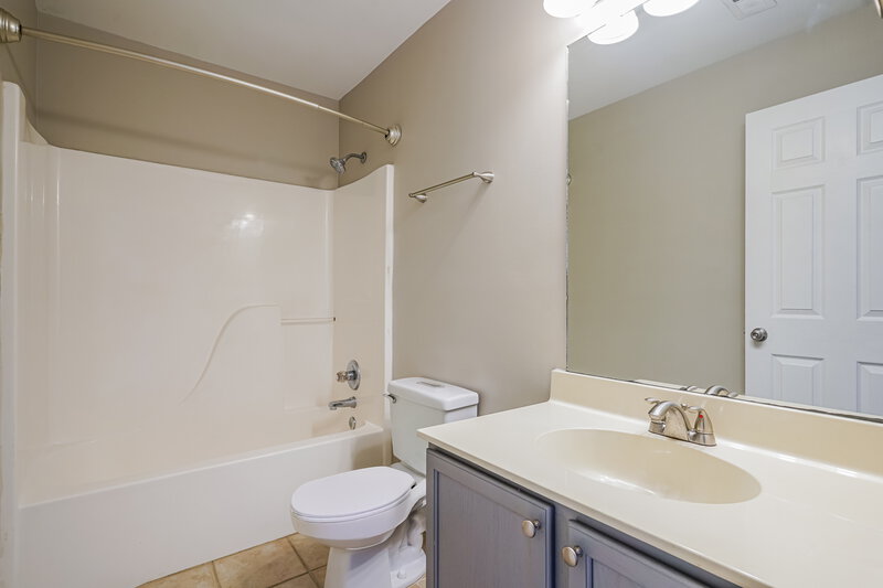 2,635/Mo, 126 Sumner Meadows Ln Hendersonville, TN 37075 Bathroom View