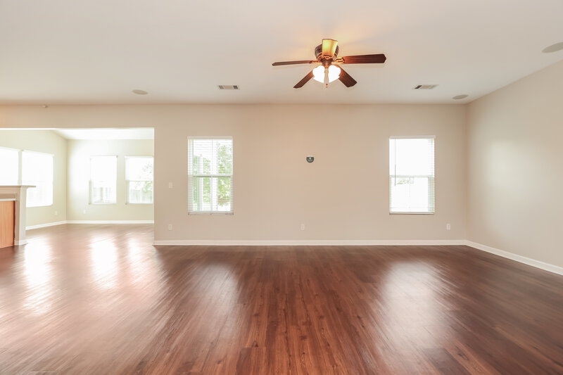 2,285/Mo, 2011 Kingston Pl Spring Hill, TN 37174 Living Room View 2