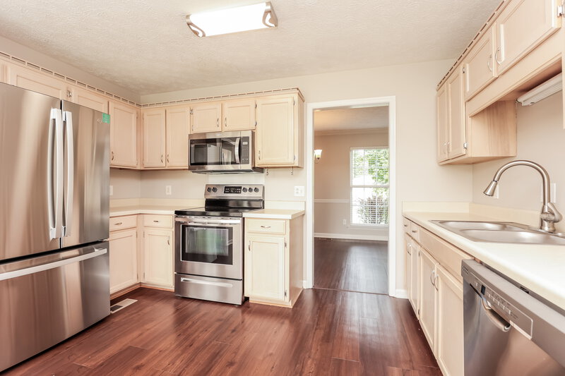 3,330/Mo, 1004 Don Blair Dr Smyrna, TN 37167 Kitchen View 2