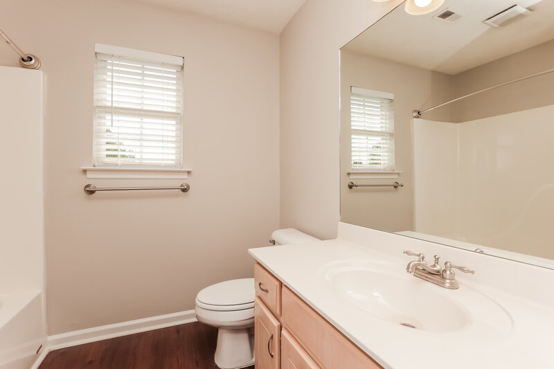3,330/Mo, 1004 Don Blair Dr Smyrna, TN 37167 Bathroom View