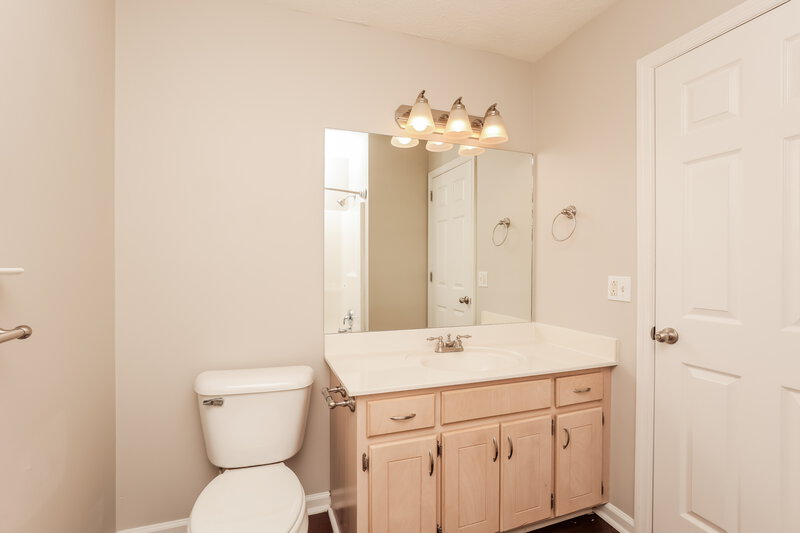 3,330/Mo, 1004 Don Blair Dr Smyrna, TN 37167 Bathroom View 2