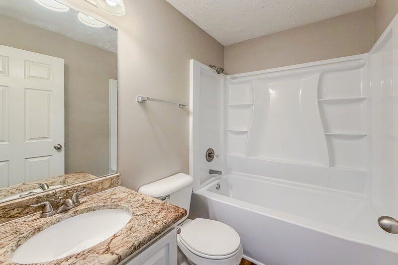 1,995/Mo, 4152 Pleasant Colony Dr Antioch, TN 37013 Bathroom View