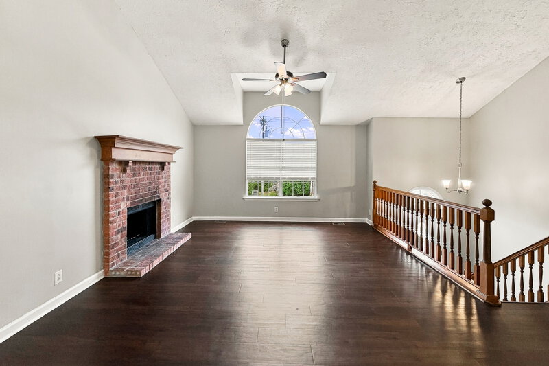 2,305/Mo, 3261 Clapham Rd Antioch, TN 37013 Living Room View