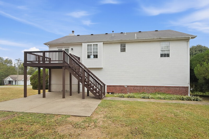 2,305/Mo, 3261 Clapham Rd Antioch, TN 37013 Rear View
