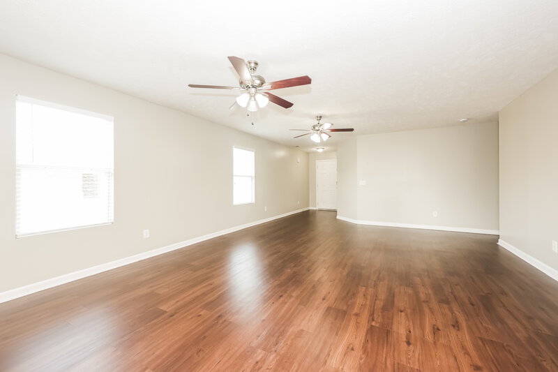 1,805/Mo, 3671 Blaze Dr Murfreesboro, TN 37128 Living Room View