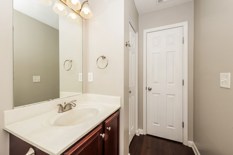 1,805/Mo, 3671 Blaze Dr Murfreesboro, TN 37128 Main Bathroom View