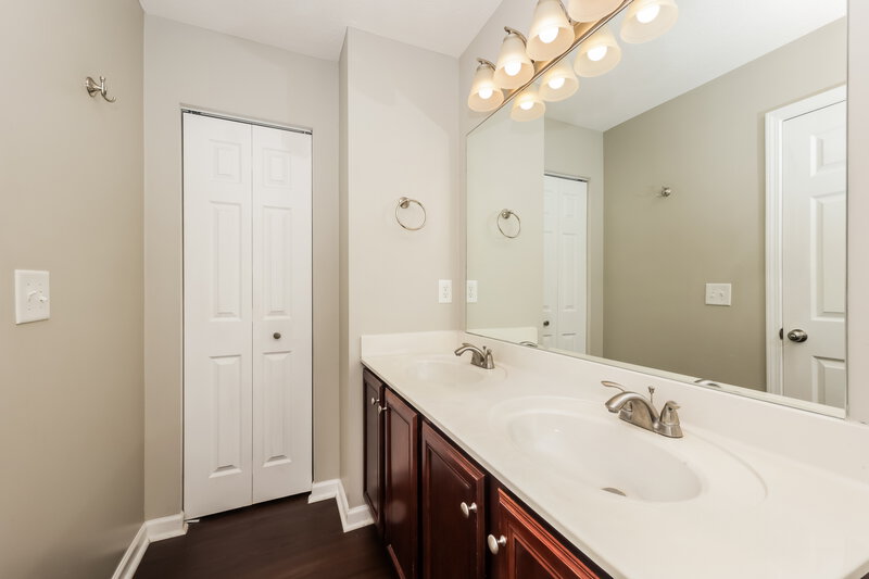 1,805/Mo, 3671 Blaze Dr Murfreesboro, TN 37128 Bathroom View