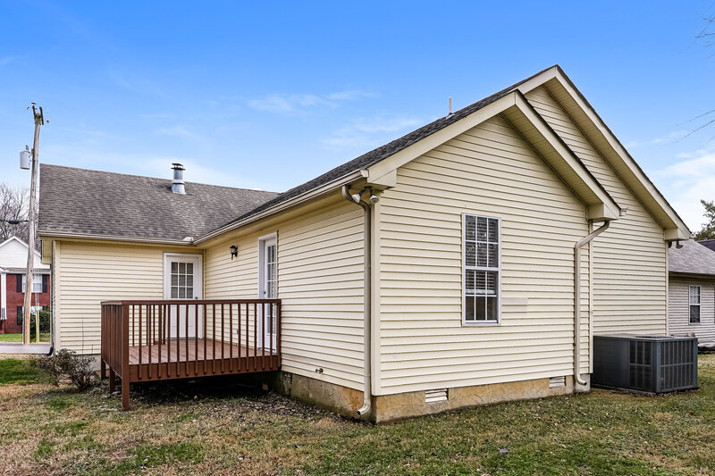 1,905/Mo, 4020 Calumet Dr Antioch, TN 37013 Rear View