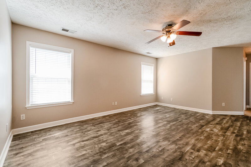 2,295/Mo, 1625 Beaconcrest Cir Murfreesboro, TN 37128 Living Room View