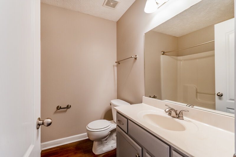 2,295/Mo, 1625 Beaconcrest Cir Murfreesboro, TN 37128 Bathroom View