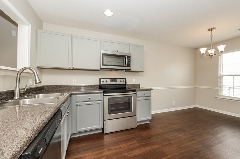 1,965/Mo, 1017 Cheryl Ln La Vergne, TN 37086 Kitchen View