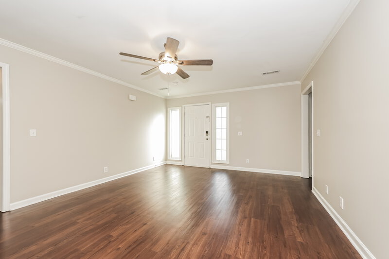 2,035/Mo, 1301 Bundy Ct Smyrna, TN 37167 Living Room View 2