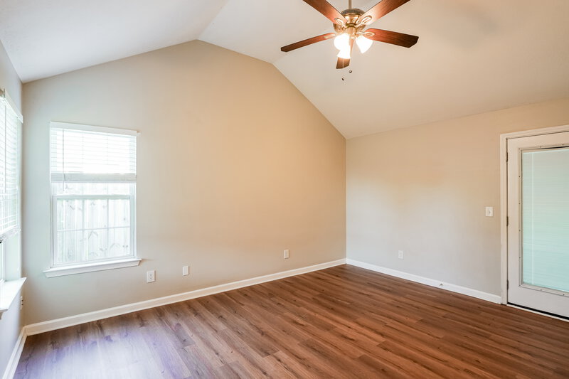 2,155/Mo, 404 Barking Dr Smyrna, TN 37167 Main Bedroom View 2