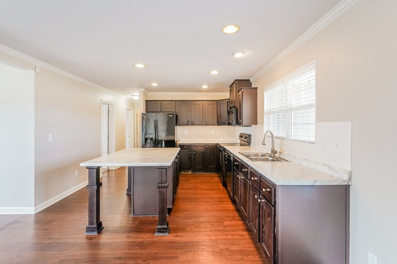 2,035/Mo, 2003 Vancroft Cir Spring Hill, TN 37174 Kitchen View 2