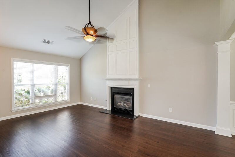 2,610/Mo, 1713 Eagle Trace Dr Mount Juliet, TN 37122 Living Room View