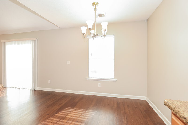 1,910/Mo, 1029 Tammy Sue Ln La Vergne, TN 37086 Dining Room View