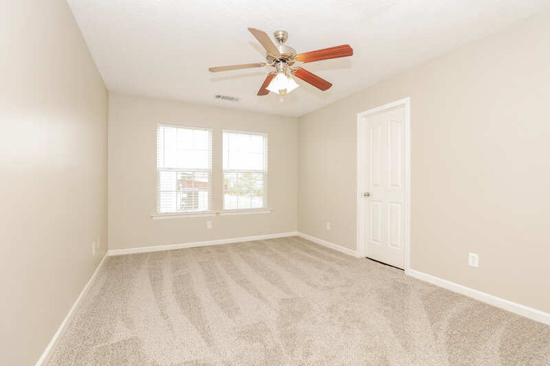 1,910/Mo, 1029 Tammy Sue Ln La Vergne, TN 37086 Main Bedroom View