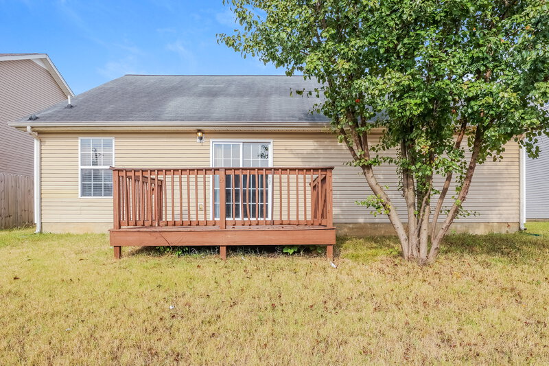 1,910/Mo, 1029 Tammy Sue Ln La Vergne, TN 37086 Rear View