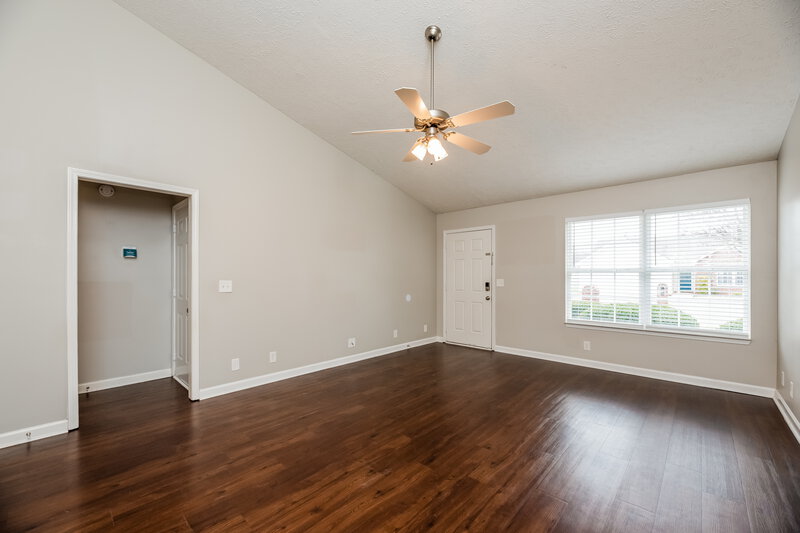 1,870/Mo, 1515 Clifdon Ct Murfreesboro, TN 37128 Living Room View