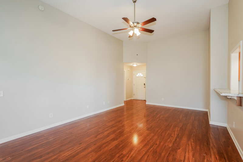 2,320/Mo, 268 Iris Dr Hendersonville, TN 37075 Living Room View