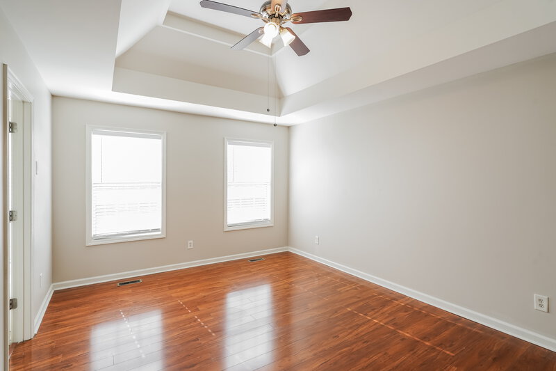 2,320/Mo, 268 Iris Dr Hendersonville, TN 37075 Main Bedroom View