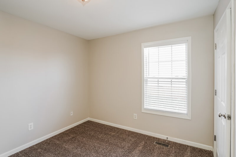 2,320/Mo, 268 Iris Dr Hendersonville, TN 37075 Bedroom View 3