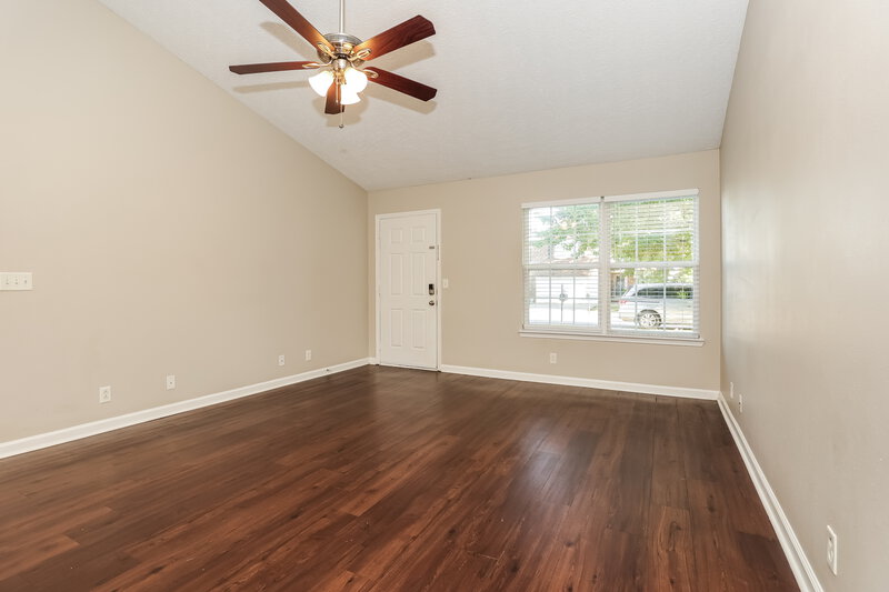 1,845/Mo, 2219 Cason Trl Murfreesboro, TN 37128 Living Room View