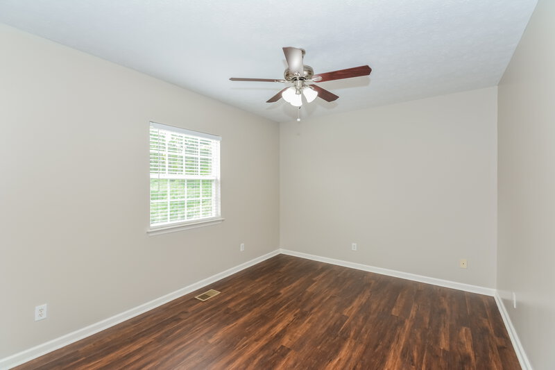 2,385/Mo, 128 Louann Ln Hendersonville, TN 37075 Bedroom View 2