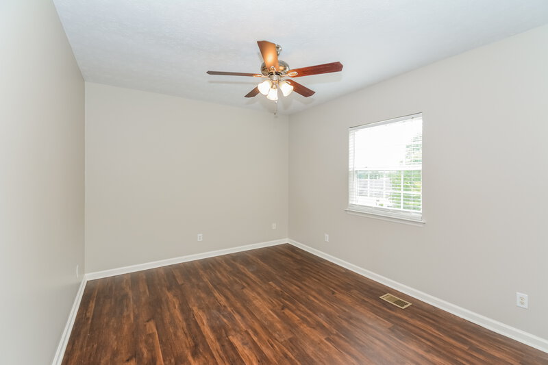 2,385/Mo, 128 Louann Ln Hendersonville, TN 37075 Bedroom View 4