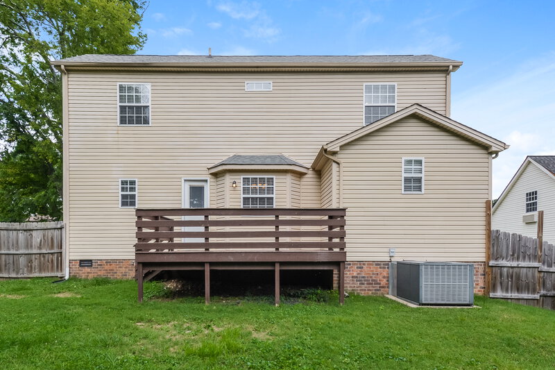 2,385/Mo, 128 Louann Ln Hendersonville, TN 37075 Rear View