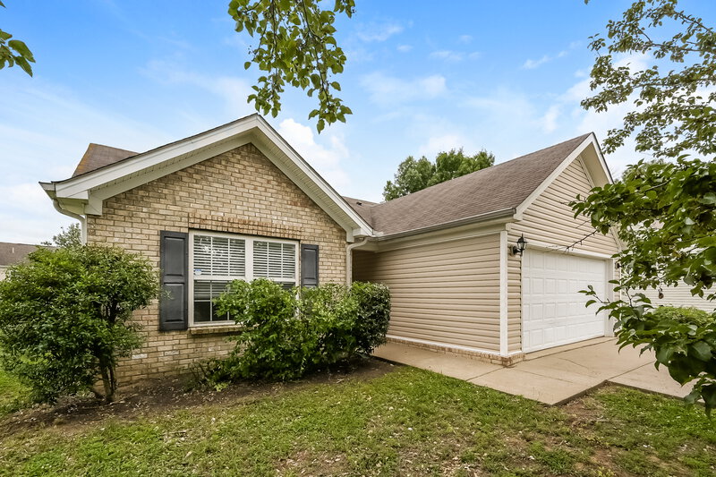 1,935/Mo, 1413 Chesterbrook Ct Antioch, TN 37013 Front View