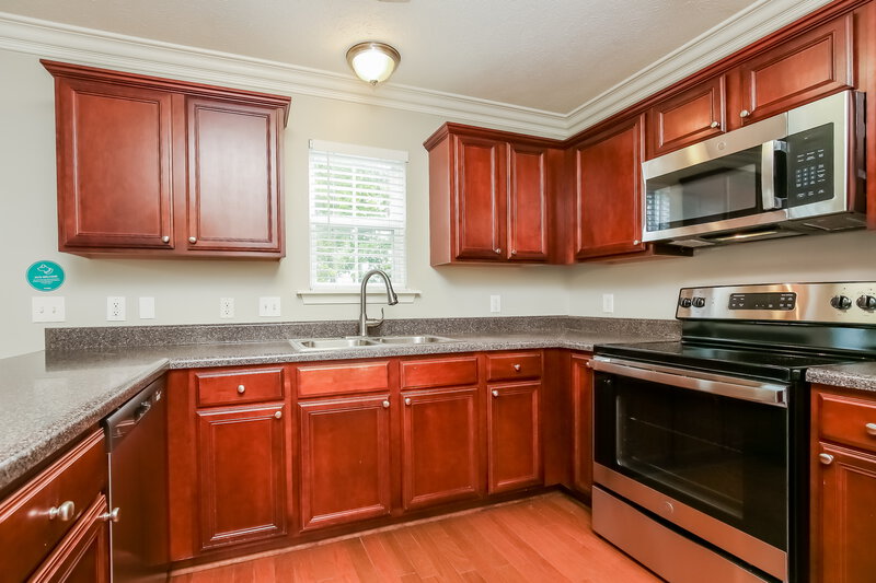 2,940/Mo, 8632 Lawson Dr Antioch, TN 37013 Kitchen View