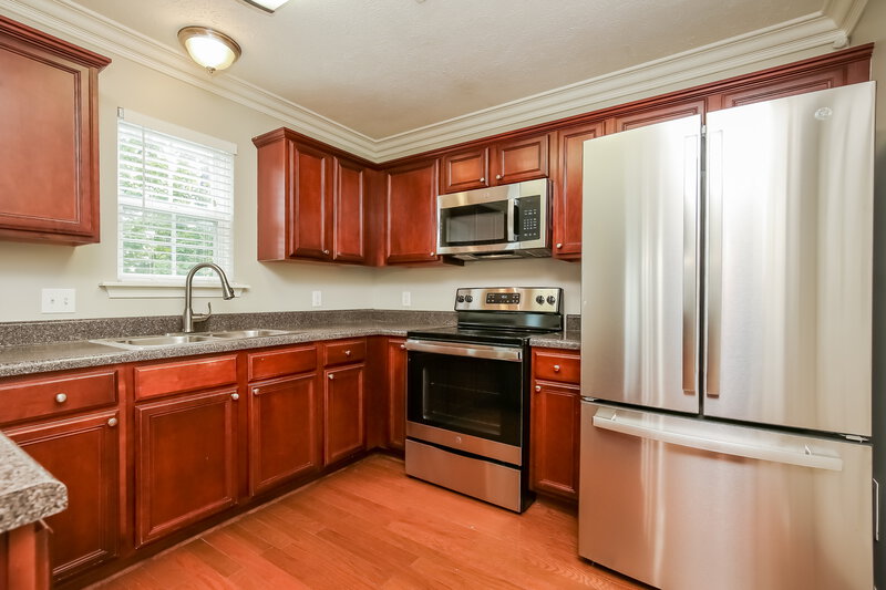 2,940/Mo, 8632 Lawson Dr Antioch, TN 37013 Kitchen View 2
