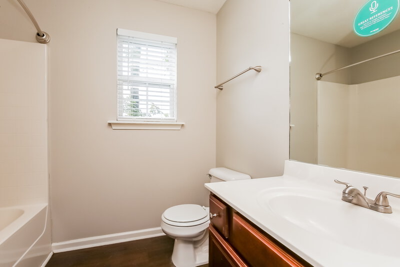 2,940/Mo, 8632 Lawson Dr Antioch, TN 37013 Main Bathroom View