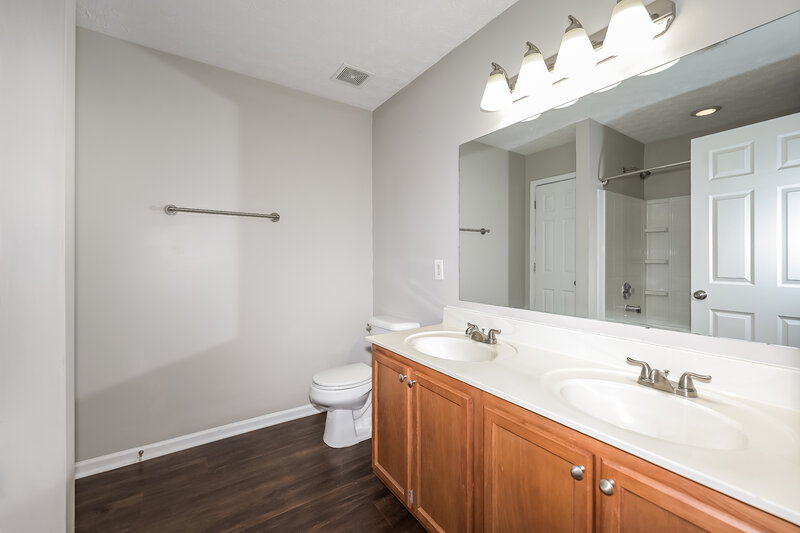 2,365/Mo, 3005 Fieldstone Ct Mt Juliet, TN 37122 Main Bathroom View