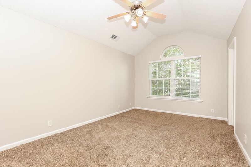 1,850/Mo, 3062 Ace Wintermeyer Dr La Vergne, TN 37086 Main Bedroom View 2