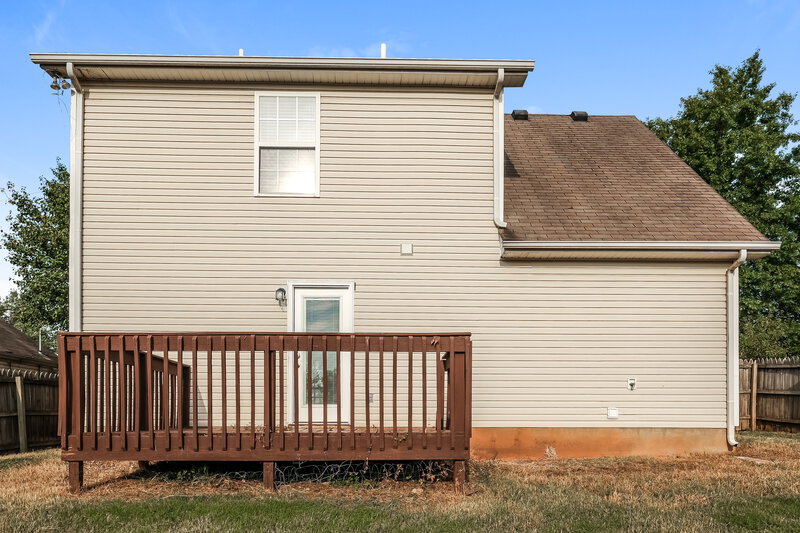 1,850/Mo, 3062 Ace Wintermeyer Dr La Vergne, TN 37086 Rear View