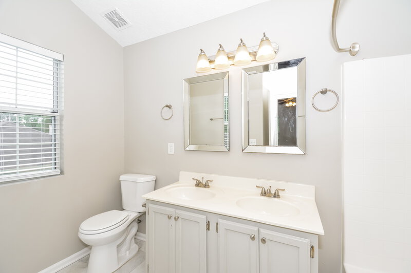 2,084/Mo, 2817 Johnson Pass Dr Antioch, TN 37013 Main Bathroom View