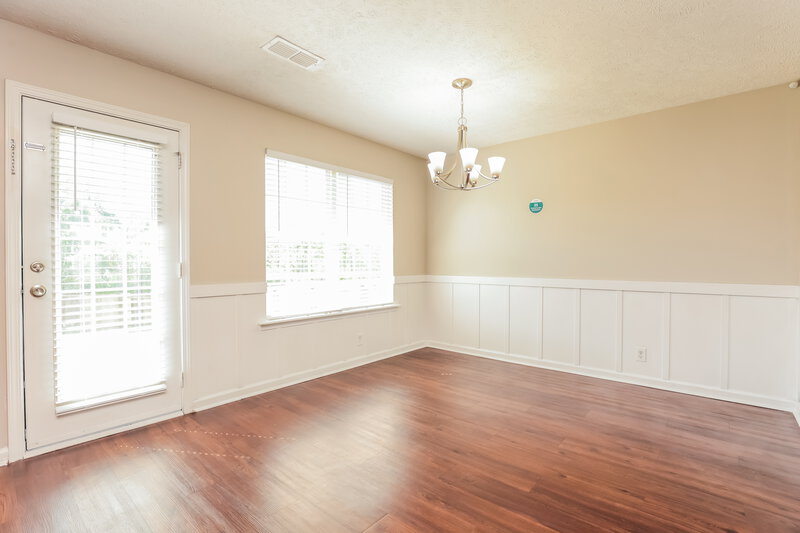 2,400/Mo, 8813 Cressent Glen Ct Antioch, TN 37013 Dining Room View