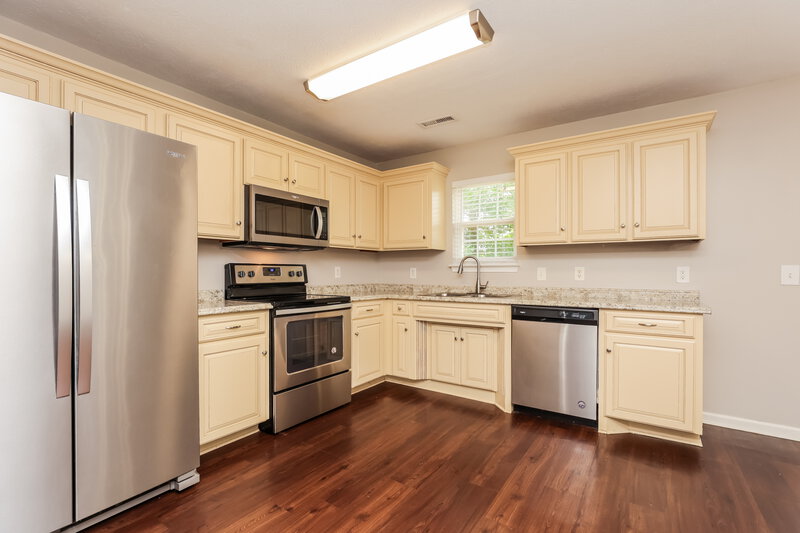 2,570/Mo, 222 Hermitage Dr Smyrna, TN 37167 Kitchen View