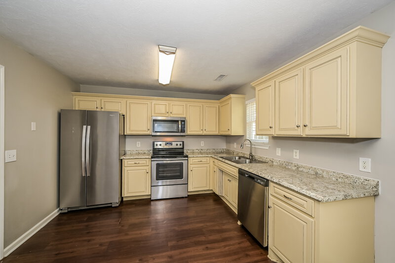 2,325/Mo, 222 Hermitage Dr Smyrna, TN 37167 Kitchen View