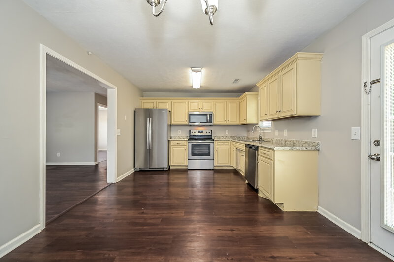 2,325/Mo, 222 Hermitage Dr Smyrna, TN 37167 Kitchen View 2